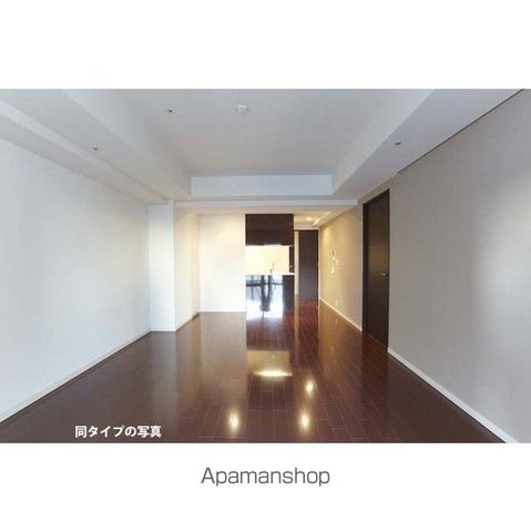 コンフォリア東池袋WESTの内装写真