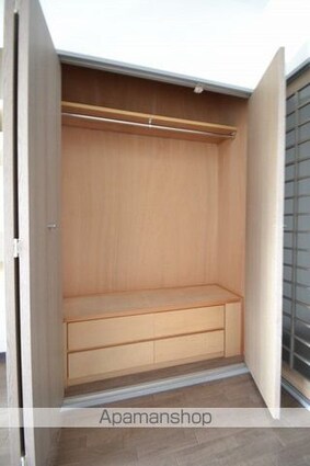 広島県広島市南区宇品海岸２丁目[1DK/32.5m2]の収納