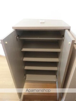 フェニックス三軒茶屋[1K/21.17m2]の収納