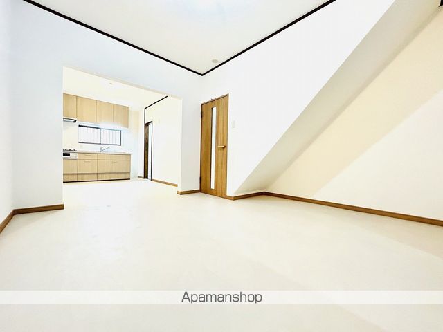 清水中古戸建の内装写真