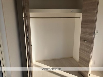 カルムメゾン　アンソレイェ[2LDK/58.37m2]の収納