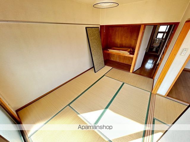 サースマンションの内装写真
