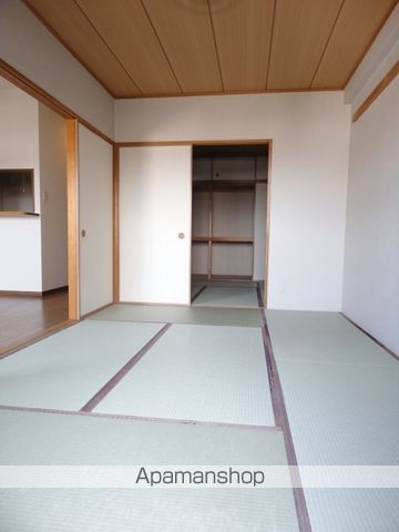 フォレスタ育和の内装写真