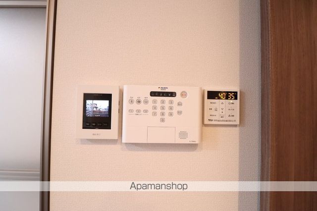 ウィング バードの内装写真