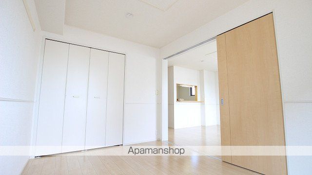 ウエスト ウッドの内装写真