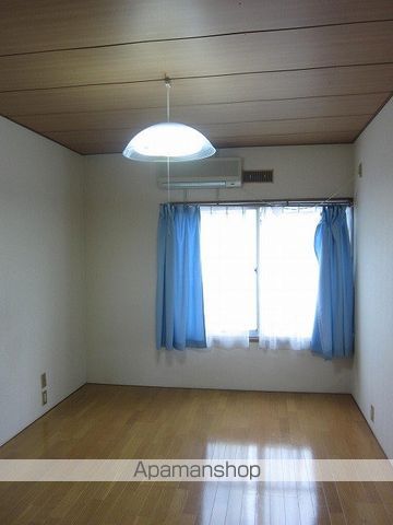 パナハイツカワサキの内装写真
