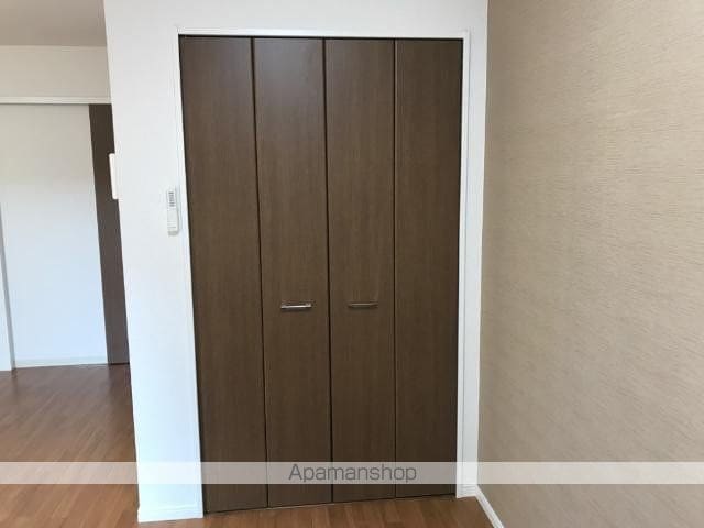 エステート 房前の内装写真