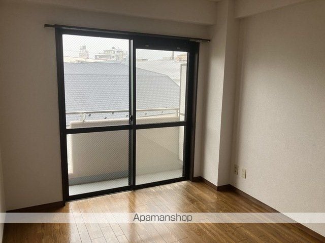 三井フラットの内装写真
