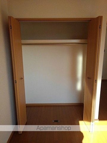 シャン バティ ルBの内装写真