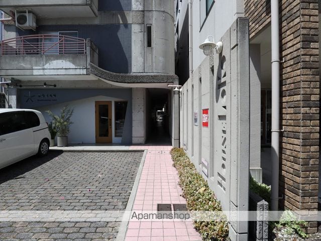 HOUSE LOKOの玄関写真