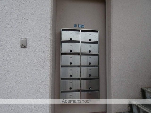 TJハイツ住吉の玄関写真