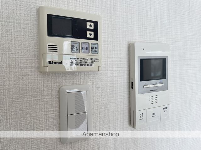 LA VIA 背戸口の内装写真