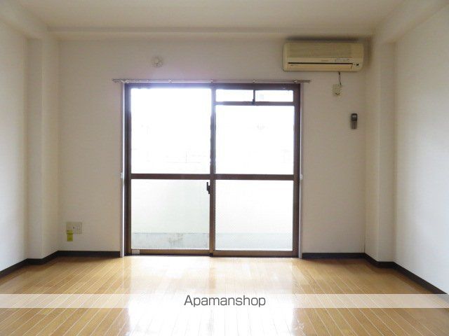 シャンブルYOSHIMIの内装写真