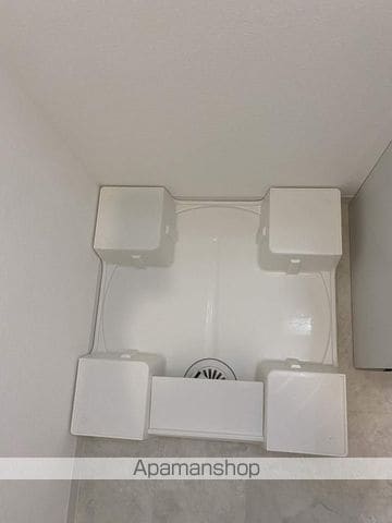 WORLD EYE難波南ポルタの内装写真