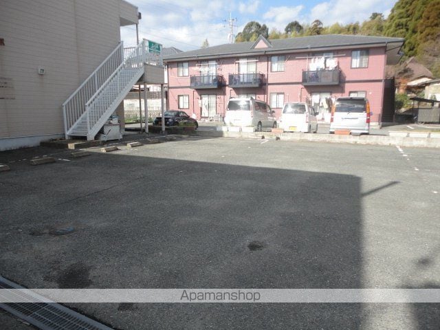 アザレアコーポA・B棟の外観写真