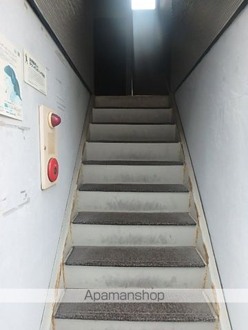 ユートピア菊水壱番街A棟の玄関写真