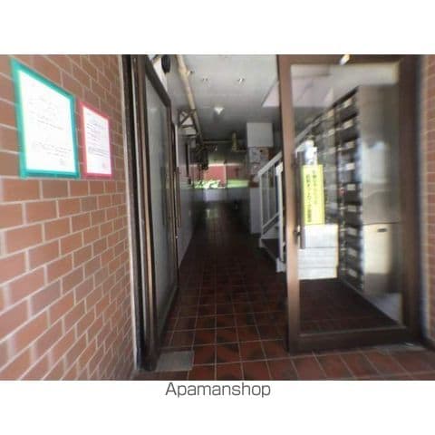 グロリアマンションの玄関写真