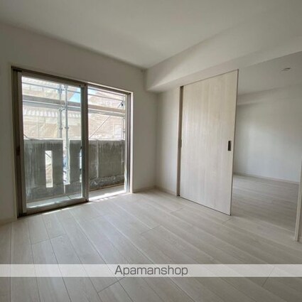 ＯＮ　ＴＨＥ　ＲＯＡＤ[1LDK/40.2m2]の内装4