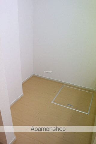 尾道市 2階建 築14年の内装写真