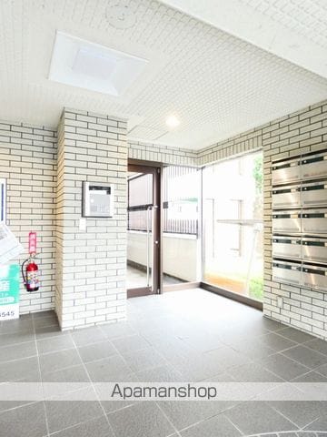 ミラクル西塚の玄関写真