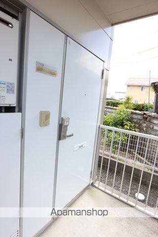 レオパレス東桑山の玄関写真