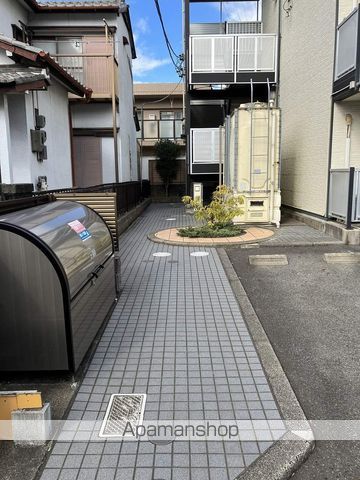 レオパレスYAHAGIIIの玄関写真