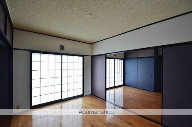 フラット西中新田の内装写真