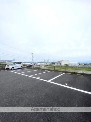 ウインドソング[1LDK/41.04m2]の駐車場3