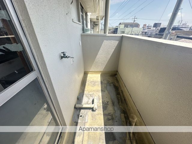 五番町住宅B棟の内装写真