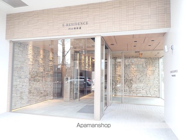 SーRESIDENCE円山表参道の玄関写真