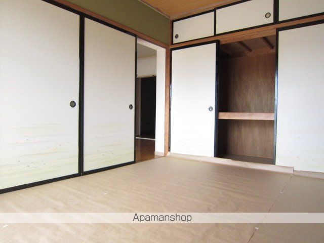 箱清水ハイツの内装写真