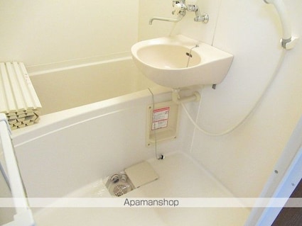 Ｌａｐｉｓ　ＲＵＲＩ（ラピス　ルリ）[1K/24.84m2]のバス