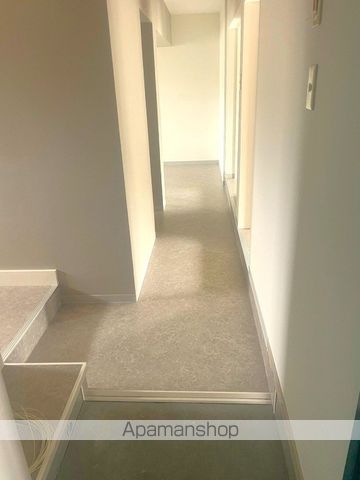 ロイヤル小曽根マンションの内装写真