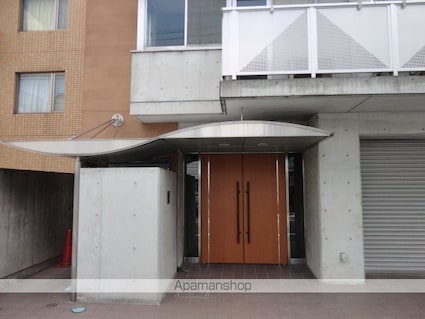 ボヌール三軒茶屋[1DK/34.5m2]の外観2