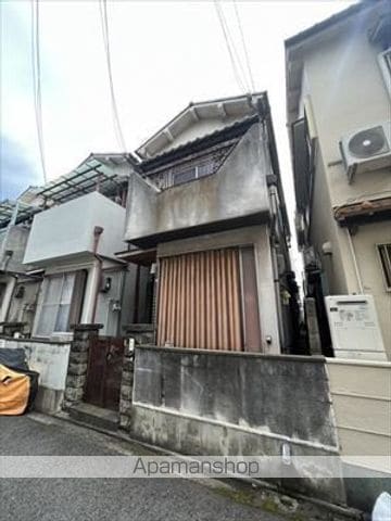 南海電鉄南海本線 和泉大宮駅 徒歩11分 2階建 築51年の玄関写真