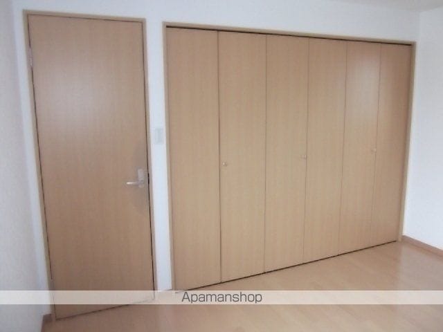 徳島市 2階建 築18年の内装写真