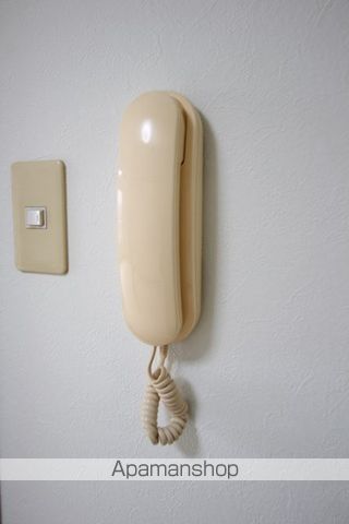 クリムゾン27の内装写真