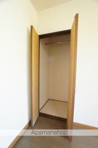 オリーブの内装写真