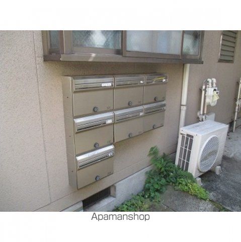 大島コーポラスの玄関写真