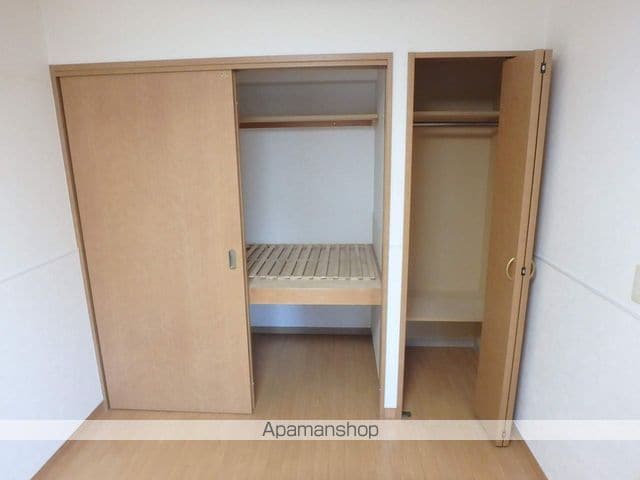 イーリス宮の丘虹の橋の内装写真
