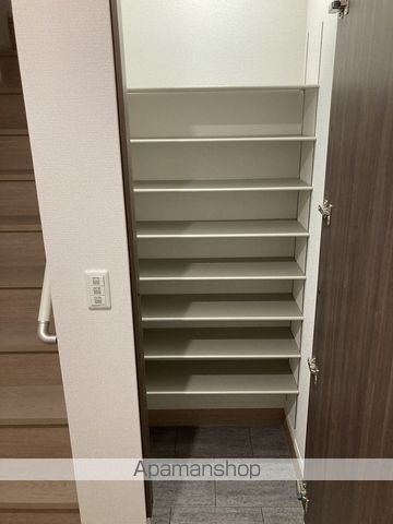 セブンワンテン Mの内装写真