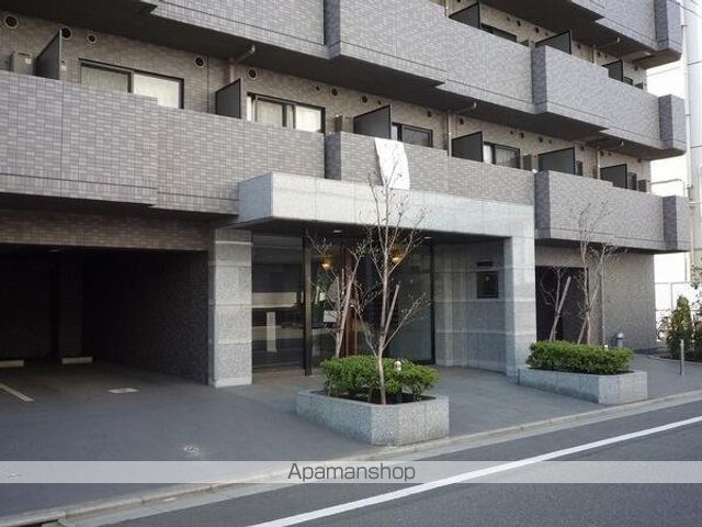 ルーブル西馬込弐番館の玄関写真