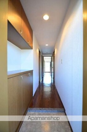 広島県広島市安佐南区大町東３丁目[4LDK/77.91m2]の玄関