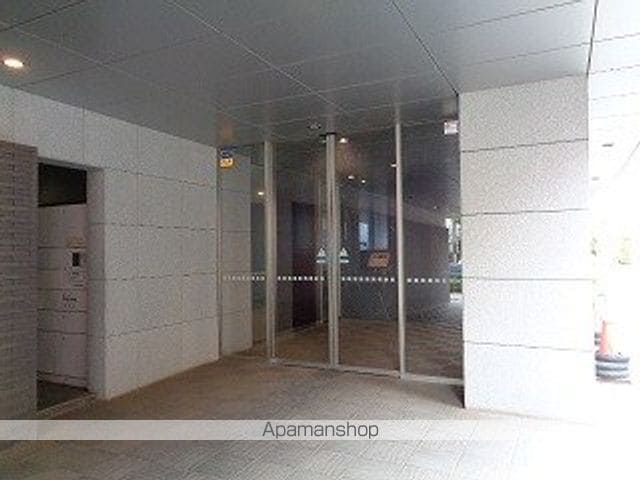 東京都世田谷区世田谷４丁目[1LDK/44.3m2]のエントランス