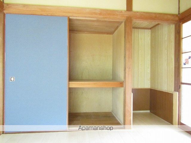 小林市 1階建 築53年の内装写真