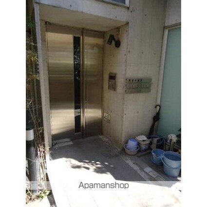 アドレー渋谷本町アネックス[1LDK/40.38m2]のエントランス