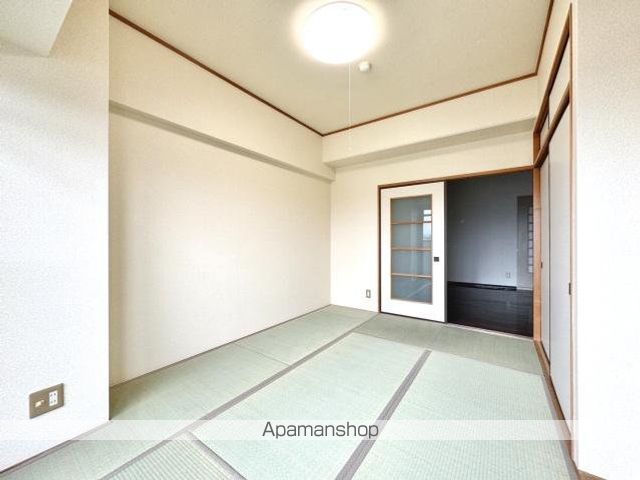 レイクウエストの内装写真