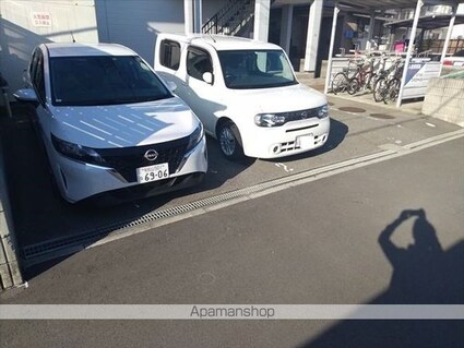 和歌山県和歌山市今福５丁目[1K/25.55m2]の駐車場