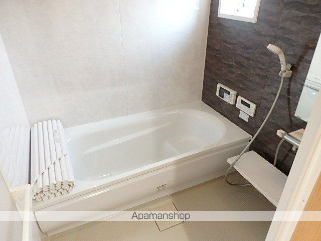 アルドールIIの内装写真
