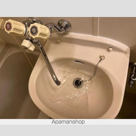 ロワレール横浜西壱番館の内装写真